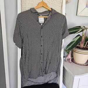 Women’s Grey Geometric Print Button-Down Shirt – Denim Flower Collared Blouse, S